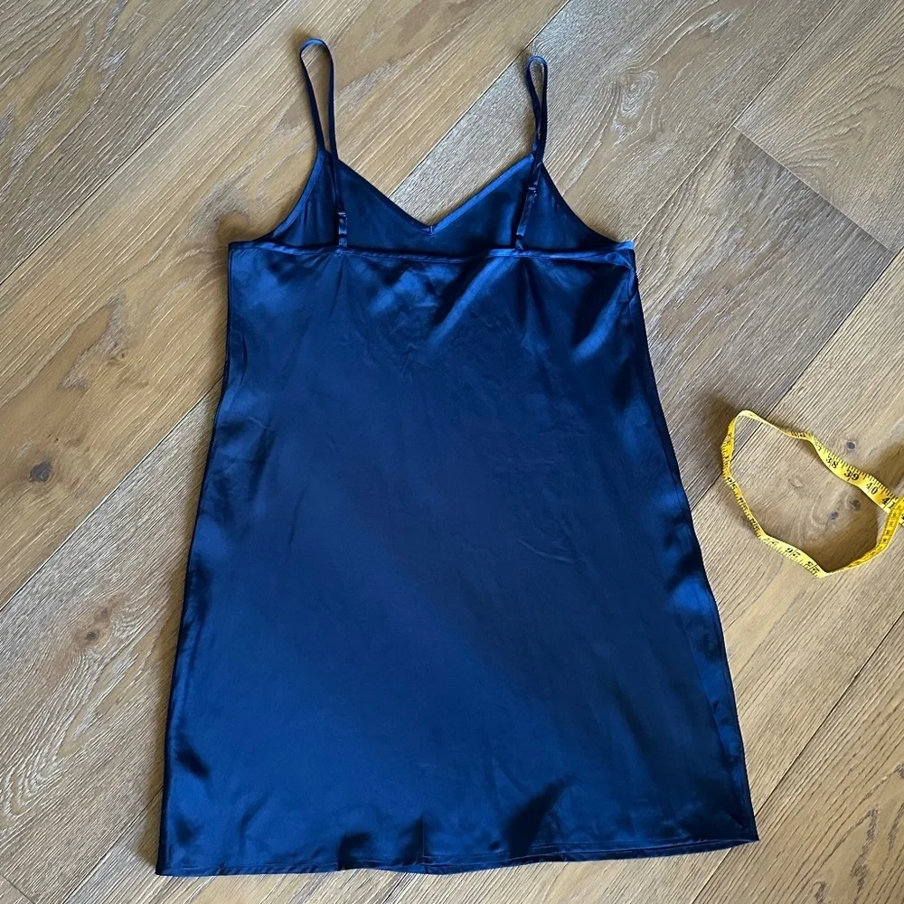 Trina Turk Navy V Neck Slip Dress 12 Satin Mini Sleeveless Classic Chic